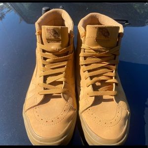 Vans Sk8-Hi  'Vansbuck' Men's size 10 Shoes Light Gum-Mono